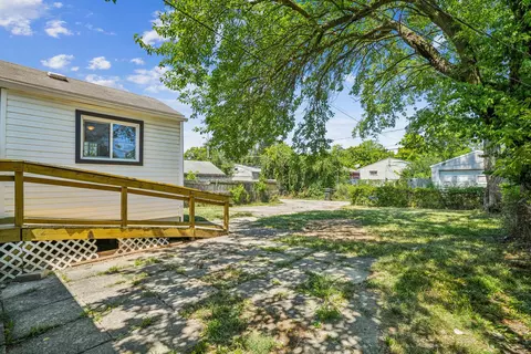 Exterior - 962 E 20th Ave, Columbus, OH 43211 photo 5 of 7