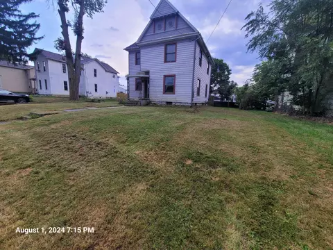 307 Silver St, Marion, OH 43302 photo 3