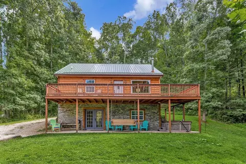 18143 Huggins Rd, Logan, OH 43138