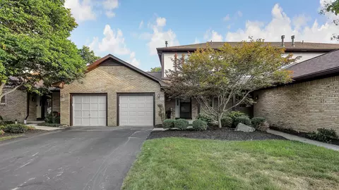 1617 Six Point Ct, Columbus, OH 43085