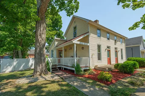 34 W Pickaway St, Kingston, OH 45644