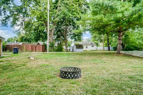 Exterior - 732 E Chestnut St, Lancaster, OH 43130 photo 13 of 14