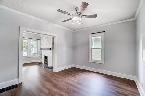 Living - 732 E Chestnut St, Lancaster, OH 43130 photo 8 of 9