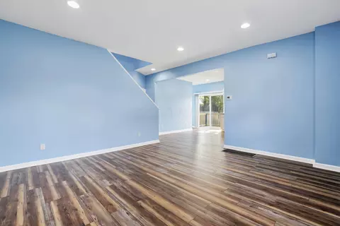 Living - 307 N Prospect St, Marion, OH 43302 photo 1 of 3