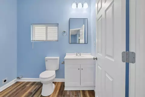 Bath - 307 N Prospect St, Marion, OH 43302 photo 2 of 7