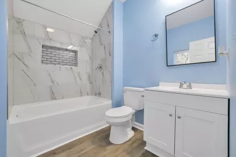 Bath - 307 N Prospect St, Marion, OH 43302 photo 5 of 7