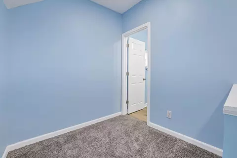 Entry Way - 307 N Prospect St, Marion, OH 43302 photo 4 of 4