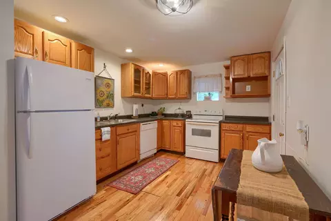 Kitchen - 534 E Moler St, Columbus, OH 43207 photo 1 of 2