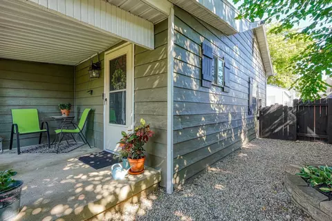 Exterior - 534 E Moler St, Columbus, OH 43207 photo 4 of 4