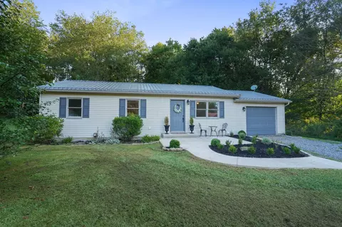 2783 Apple Valley Dr, Howard, OH 43028