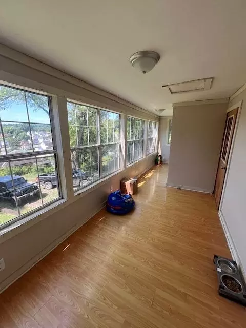 44 Republic Ave, Glouster, OH 45732 photo 9