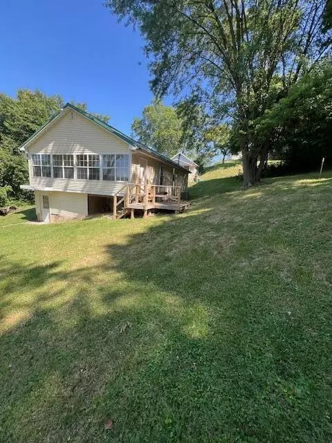 44 Republic Ave, Glouster, OH 45732 photo 15