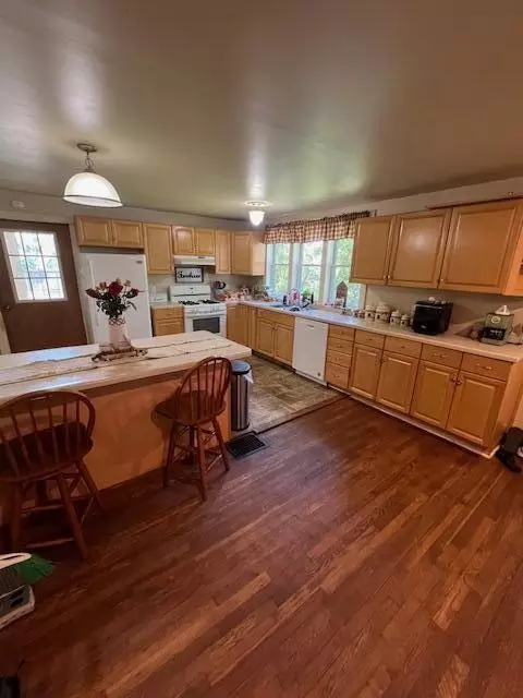 44 Republic Ave, Glouster, OH 45732 photo 4