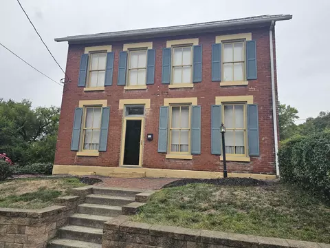 817 Hughes St, Zanesville, OH 43701