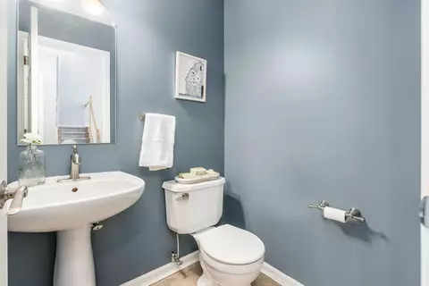 Bath - 5833 Fieldcrest Dr, Galloway, OH 43119 photo 1 of 5