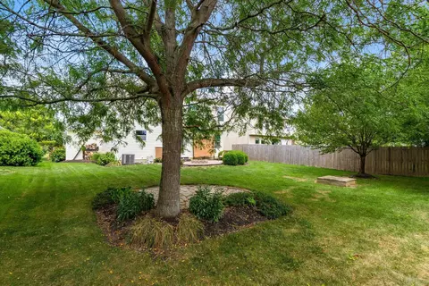 Exterior - 5833 Fieldcrest Dr, Galloway, OH 43119 photo 11 of 12