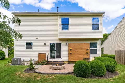 Exterior - 5833 Fieldcrest Dr, Galloway, OH 43119 photo 10 of 12