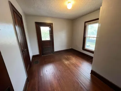 561 E 6th Ave, Lancaster, OH 43130 photo 35