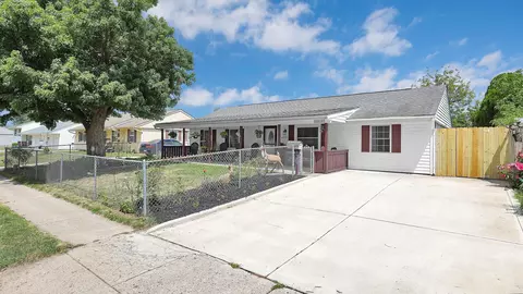 4990 Lindel Dr, Columbus, OH 43207