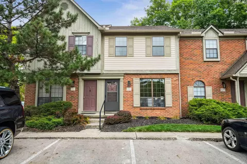 5228 Brandy Oaks Ln, Columbus, OH 43220