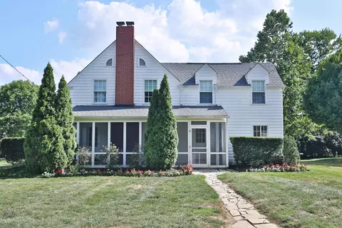 525 Hartford St, Worthington, OH 43085