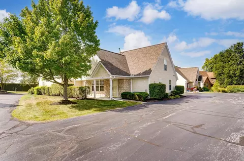7781 Meadowlark Ln S, Reynoldsburg, OH 43068