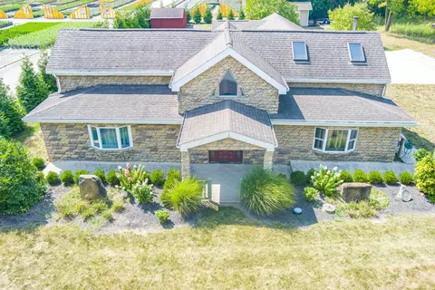 6151 Rager Rd, Groveport, OH 43125