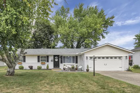 48 Maureen Dr, Heath, OH 43056