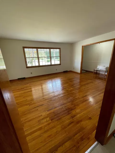 230 Marshall Rd, Circleville, OH 43113 photo 2