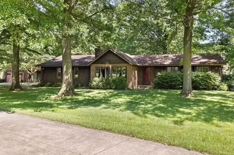 1980 Walker Lake Rd, Ontario, OH 44906