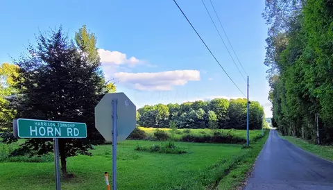 22364 Newcastle Rd, Gambier, OH 43022