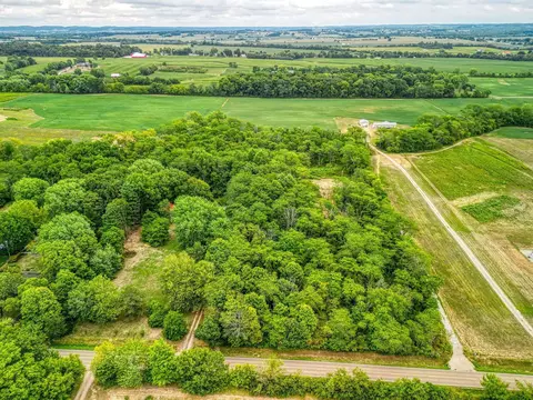 8344 Winchester Southern Rd, Stoutsville, OH 43154