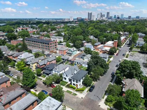 View/Area - 116 E Mithoff St, Columbus, OH 43206 photo 6 of 14