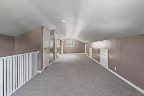 Entry Way - 631 E 5th Ave, Lancaster, OH 43130 photo 2 of 3