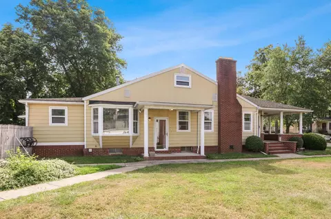 Exterior - 631 E 5th Ave, Lancaster, OH 43130 photo 4 of 20