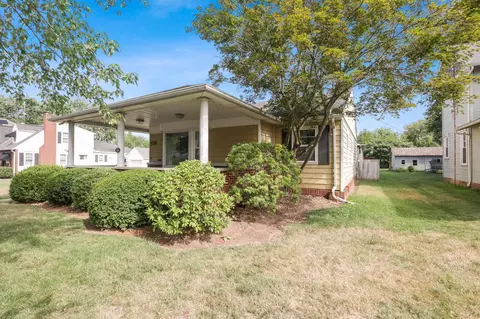 Exterior - 631 E 5th Ave, Lancaster, OH 43130 photo 3 of 20