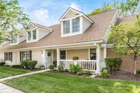 225 Dogwood Ln, Westerville, OH 43082