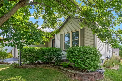 288 Western Dreamer Dr, Delaware, OH 43015
