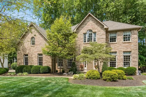 1018 Egret Ct, Westerville, OH 43082