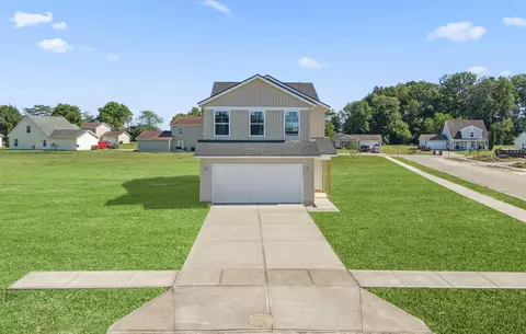 800 Glenwood Dr, Jamestown, OH 45335