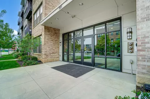 751 N 6th St #302, Columbus, OH 43215