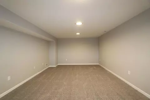 5758 Shadowfair Ln, Powell, OH 43065 photo 10