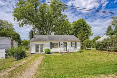 305 Oak St, Mcarthur, OH 45651 photo 2