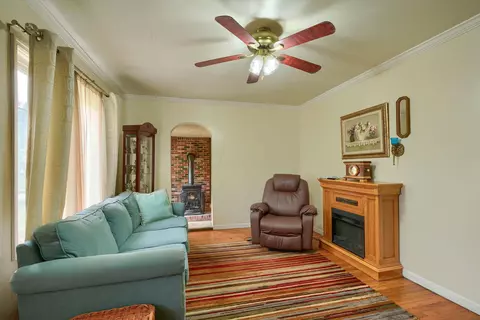 305 Oak St, Mcarthur, OH 45651 photo 4