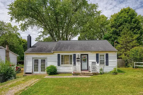 305 Oak St, Mcarthur, OH 45651