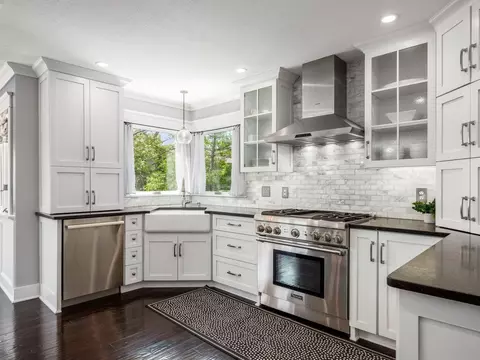 Kitchen - 9323 Din Eidyn Dr, Dublin, OH 43017 photo 5 of 6