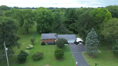 2221 Shrine Rd, Springfield, OH 45502