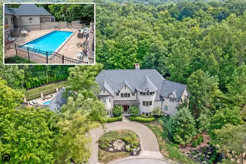 5000 Slate Run Woods Ct, Columbus, OH 43220