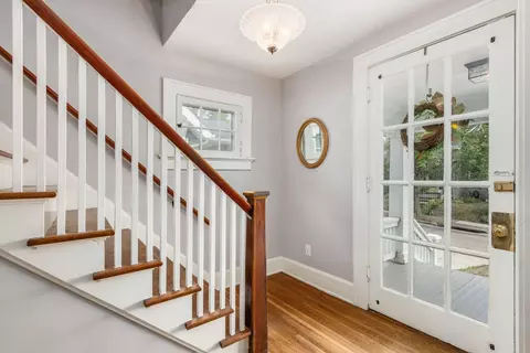 22 E Pacemont Rd, Columbus, OH 43202 photo 5