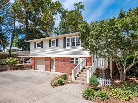 109 Nelson Ave, Marietta, OH 45750
